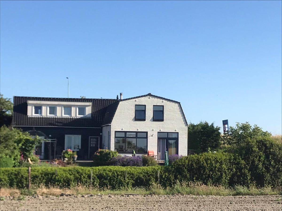 Apartment T Huuske Tuinappartement Met Fantastisch Uitzicht, Nabij Zee